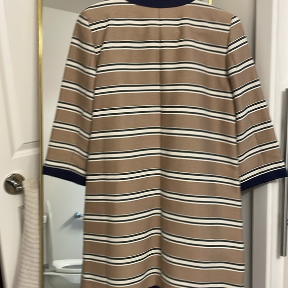 And Taylor blazer gently used - Picture 5 of 5